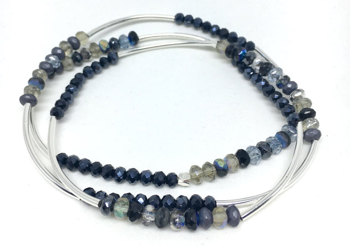 Bracelet - stretch wrap, San Diego Fog, hematite and noodles
