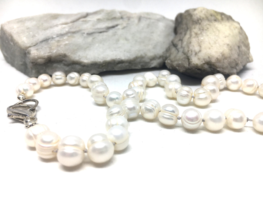 Necklace - hand knotted 8 mm fresh water pearls