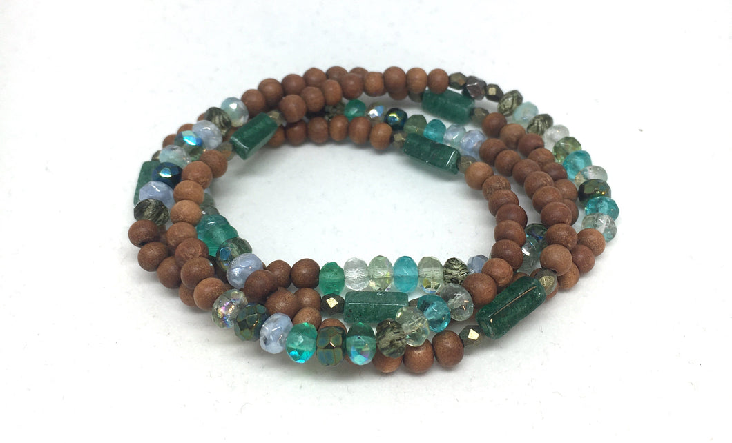 Bracelet - stretch wrap, sandalwood, Mermalicious, jade oblongs